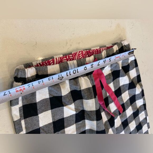 World Market 100% Cotton Flannel Buffalo Plaid Reversible Roll Up Lounge Pants - Picture 4 of 10